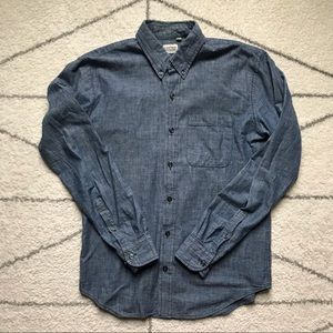 United Stock Dry Goods blue chambray shirt, size L